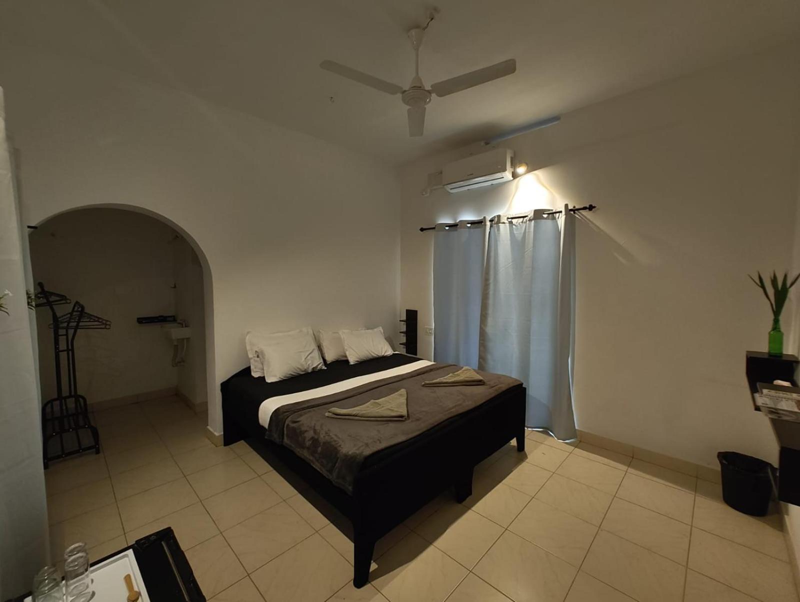 Satta Beach Deluxe Varkala Phòng bức ảnh