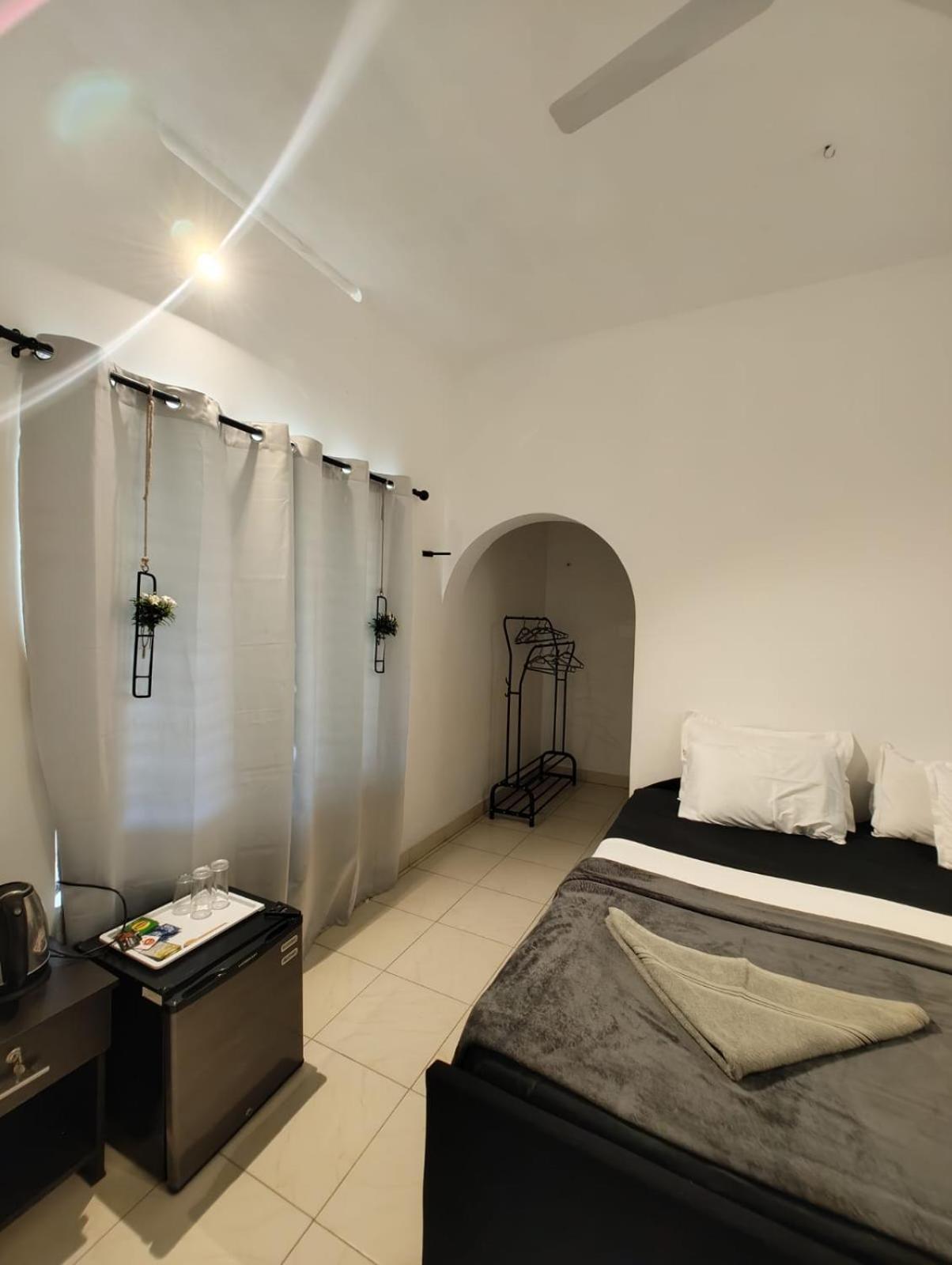 Satta Beach Deluxe Varkala Phòng bức ảnh