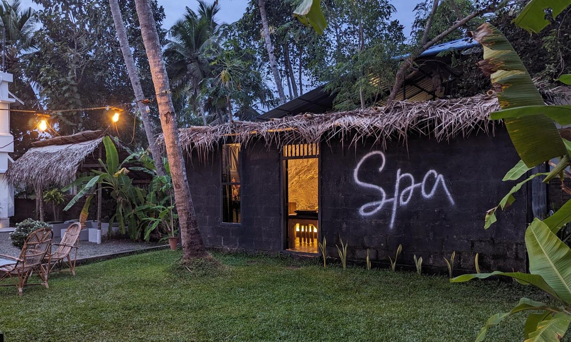 Satta Beach Deluxe Varkala Ngoại thất bức ảnh