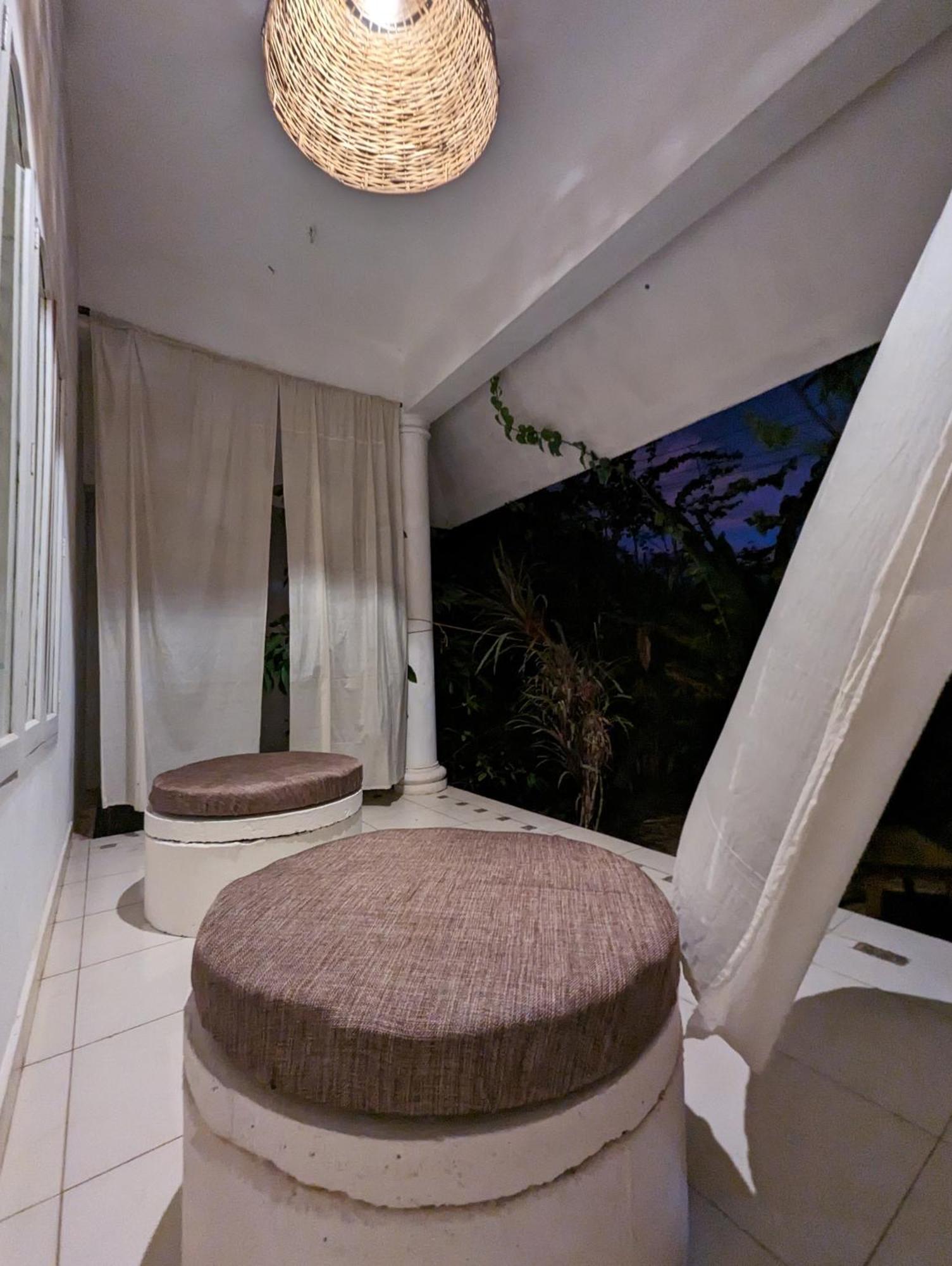 Satta Beach Deluxe Varkala Phòng bức ảnh
