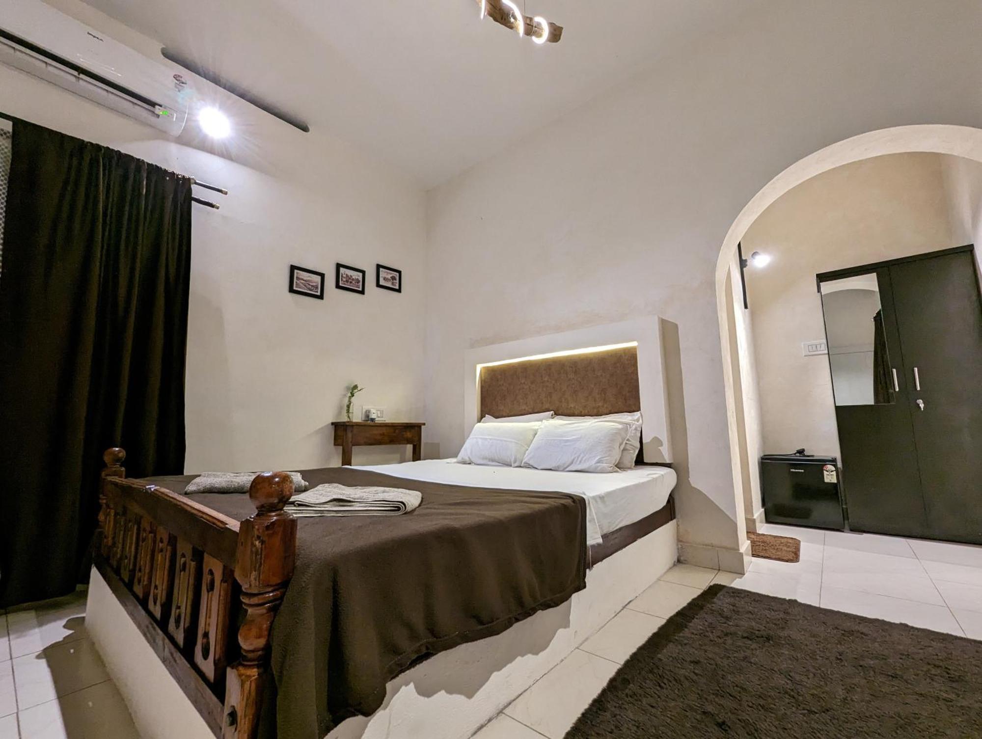 Satta Beach Deluxe Varkala Phòng bức ảnh